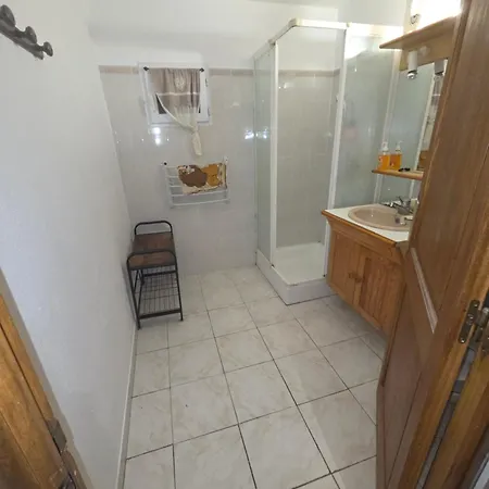 Chez Rachelle Laurent * Arpajon-sur-Cere
